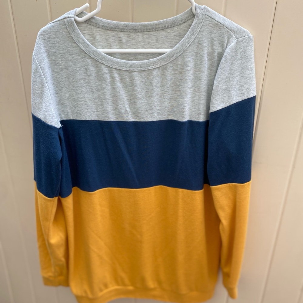 Women’s long sleeve